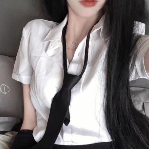 俊俏媳妇开明婆